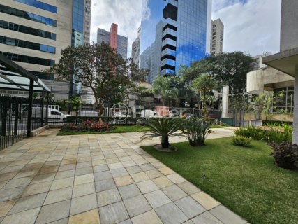 Image 94 - 880546
