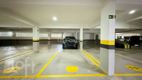 Image 38 - 880721