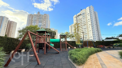 Image 73 - 880721