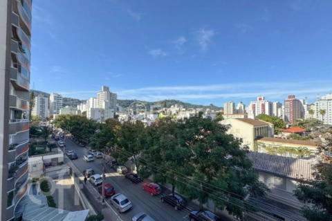 Image 3 - 880734
