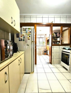 Image 7 - 880853