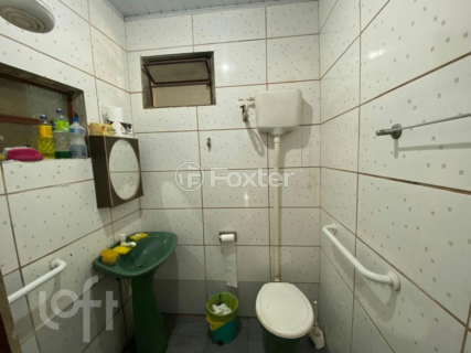 Image 6 - 880977