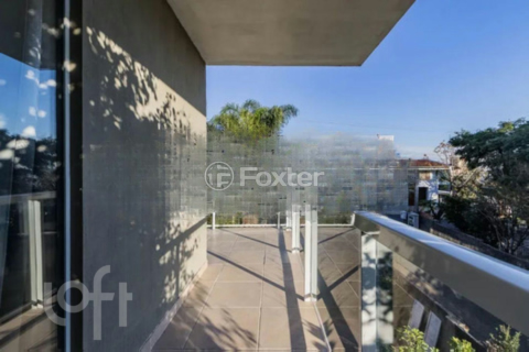 Image 6 - 881015