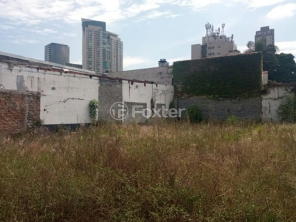 Image 1 - 881064