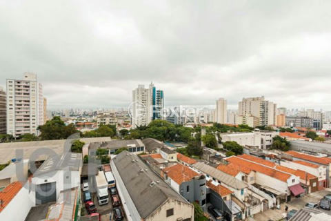 Image 4 - 881102
