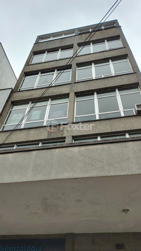 Image 15 - 881120