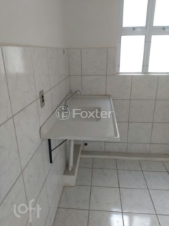 Image 9 - 881187