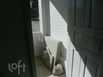 Image 14 - 881195