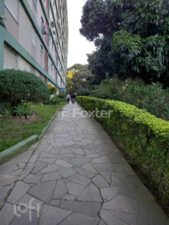 Image 5 - 881388