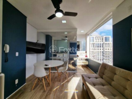 Image 3 - 881406