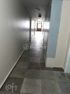 Image 1 - 881443