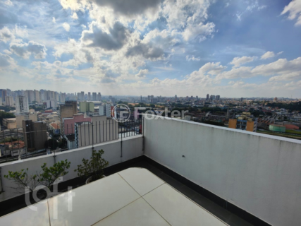 Image 33 - 881457