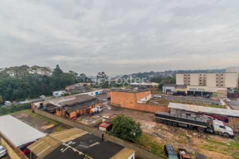 Image 13 - 881460