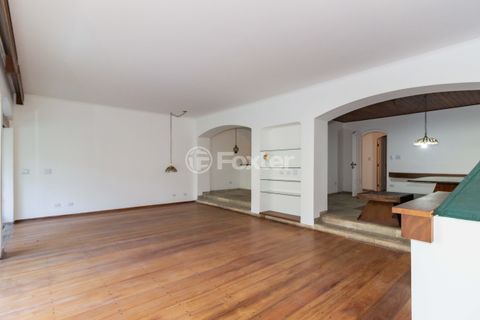 Image 7 - 881507