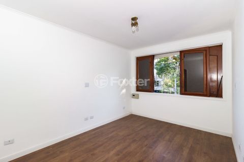 Image 30 - 881507