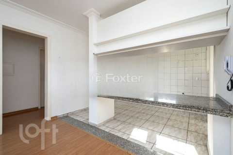 Image 7 - 881521