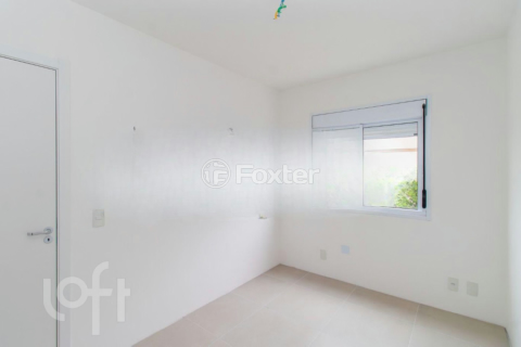Image 17 - 881593