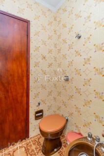 Image 31 - 881633