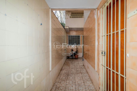 Image 43 - 881633