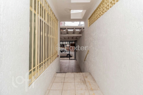 Image 50 - 881633