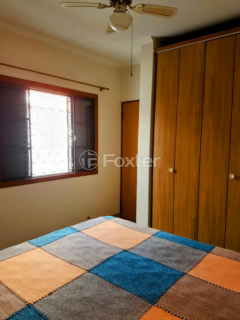 Image 7 - 881665