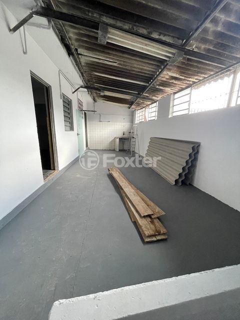 Image 4 - 881666
