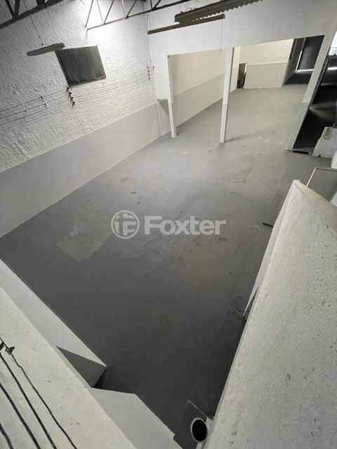 Image 2 - 881666