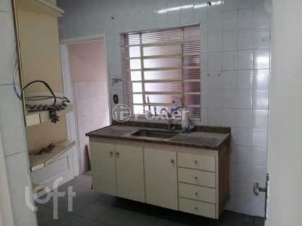 Image 1 - 881668