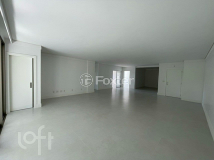 Image 1 - 881712