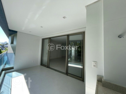 Image 9 - 881712