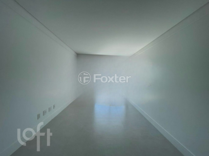 Image 36 - 881712