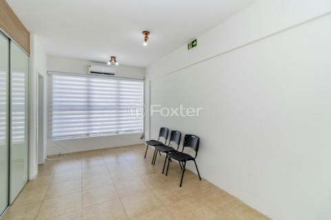 Image 1 - 881787