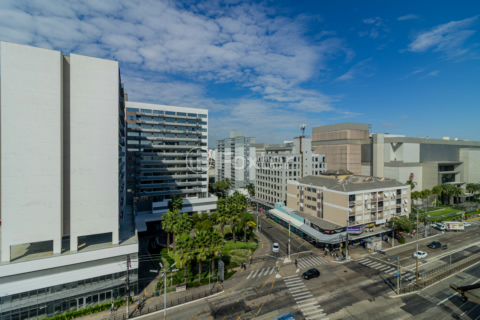 Image 3 - 881787