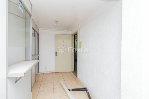 Image 8 - 881909