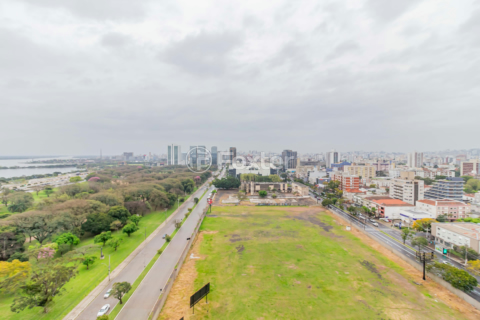 Image 7 - 881957