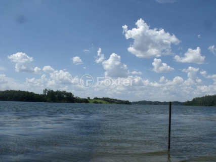 Image 2 - 881977