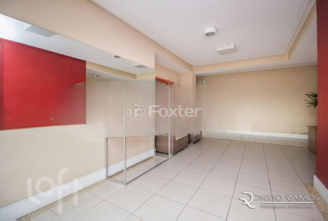 Image 31 - 882069