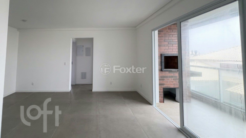 Image 6 - 882131