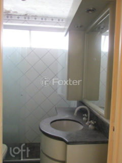 Image 9 - 882210