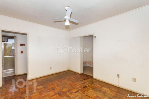 Image 7 - 882213