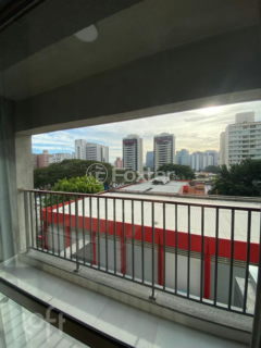 Image 7 - 882221