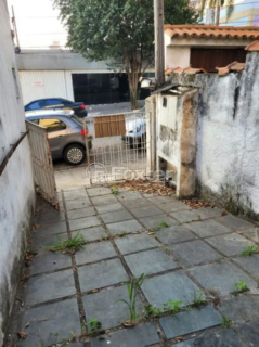 Image 8 - 882320
