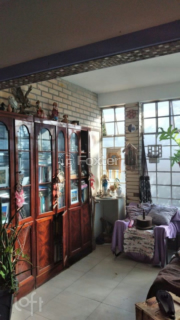 Image 4 - 882357