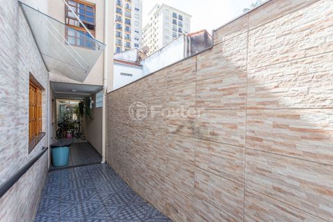 Image 74 - 882367