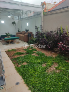 Image 7 - 882372