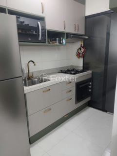 Image 10 - 882372