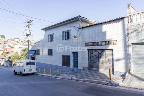 Image 1 - 882380