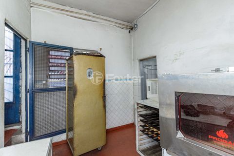 Image 7 - 882380