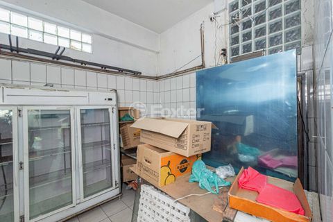 Image 8 - 882380