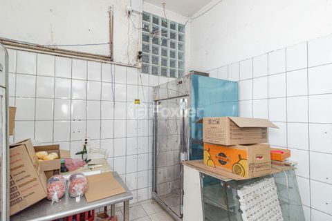 Image 9 - 882380
